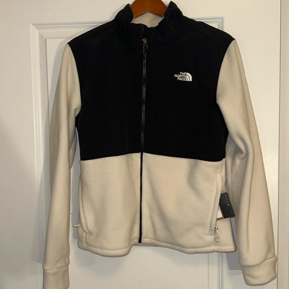 The North Face Jacket Tundra Vintage White and Black Size Large